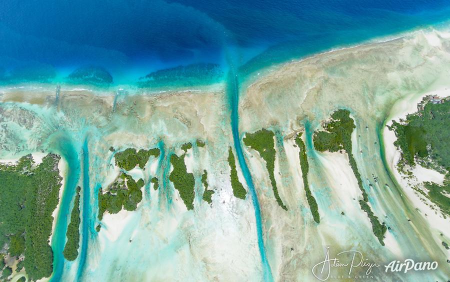 Little islands of Aldabra, © AirPano 