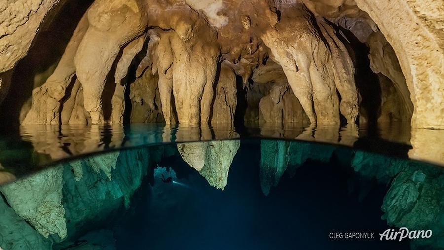 Chandelier cave, Palau, © AirPano 