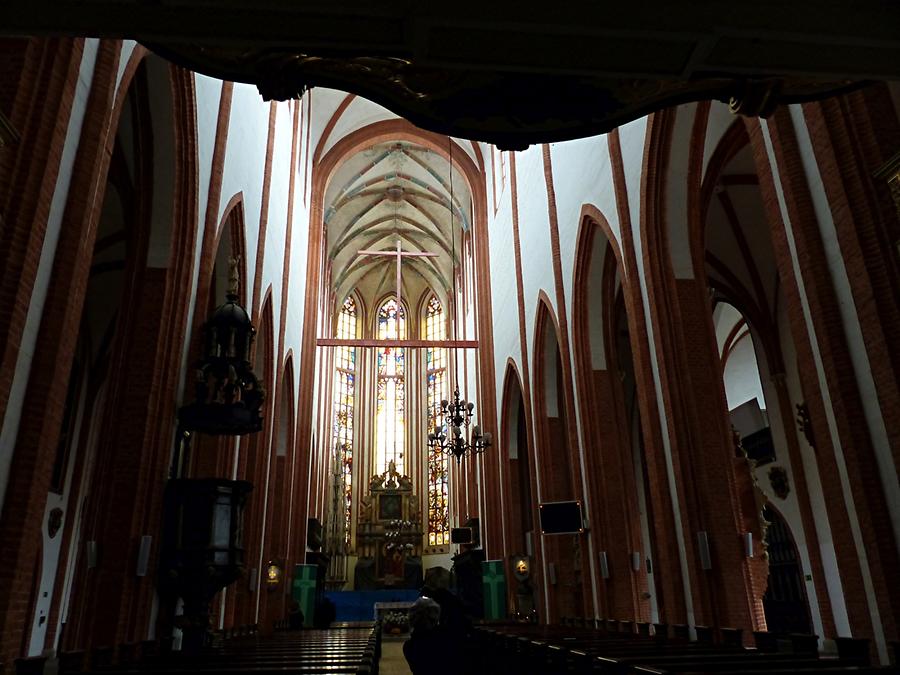 Wroclaw - Elisabeth Church - Nave and choir