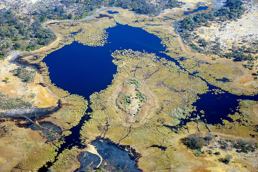 Flight over Okavango