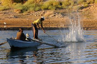 Lake Nasser - Fishermen (1)