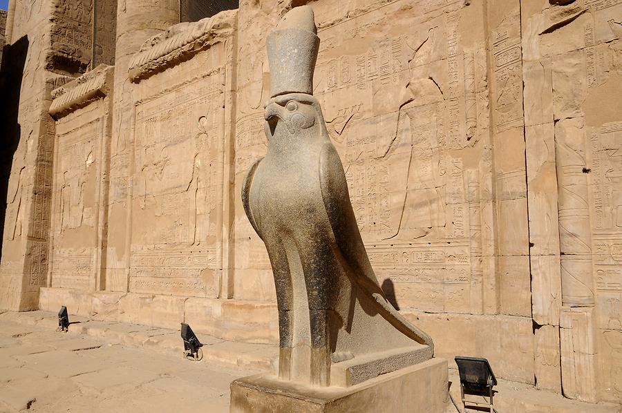 Edfu - Horus