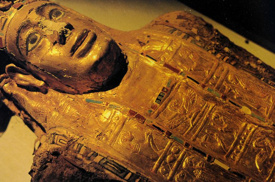 'Valley of the Golden Mummies' - Tombs