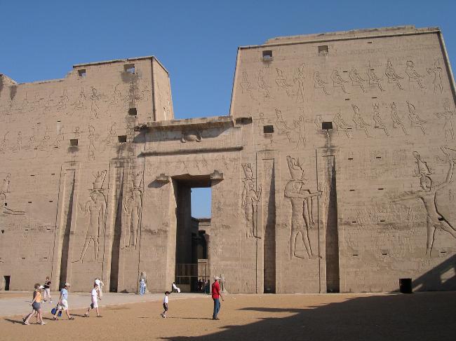 Temple of Edfu (1)