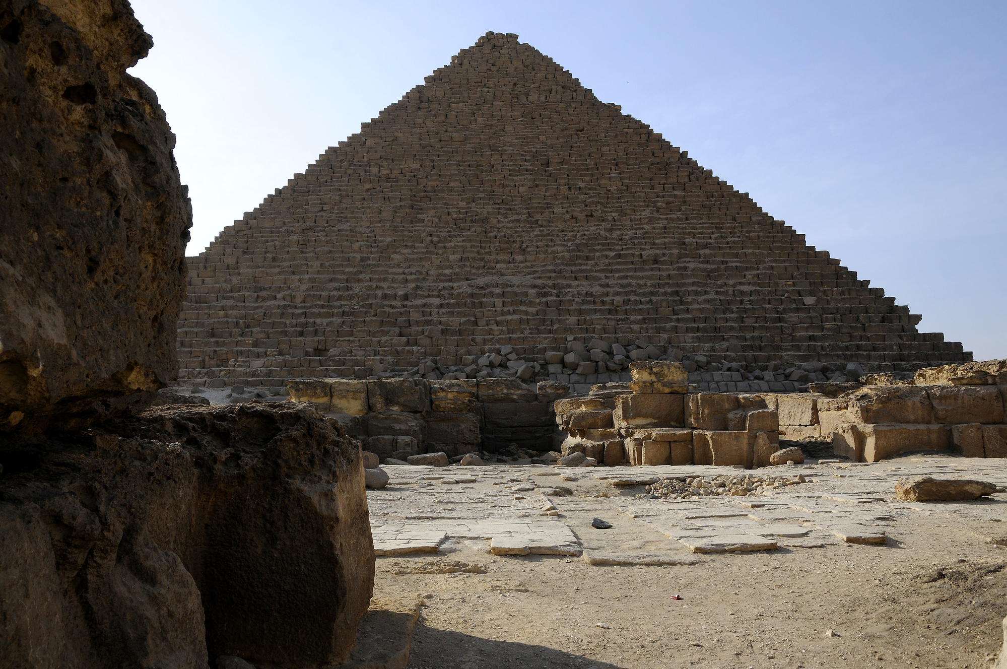 Pyramid of Menkaure (3) | Giza Pyramid Complex | Pictures | Egypt in