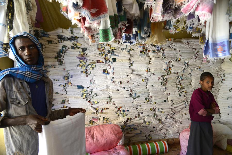 Axum - Clothes Market