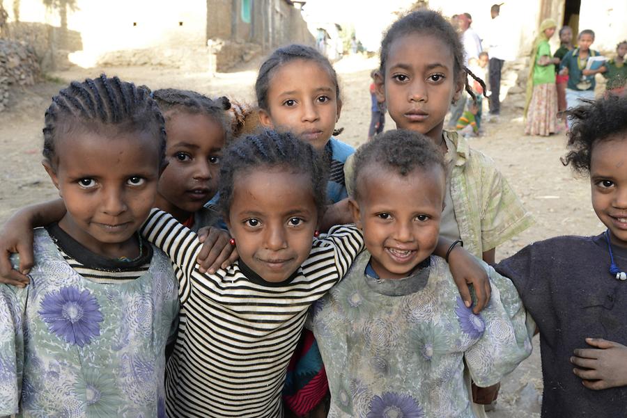 Axum - Old Town; Children