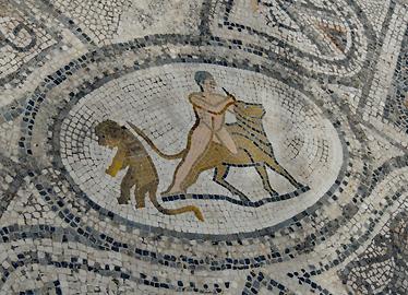 Mosaik, Herakles erlegt ein Tier