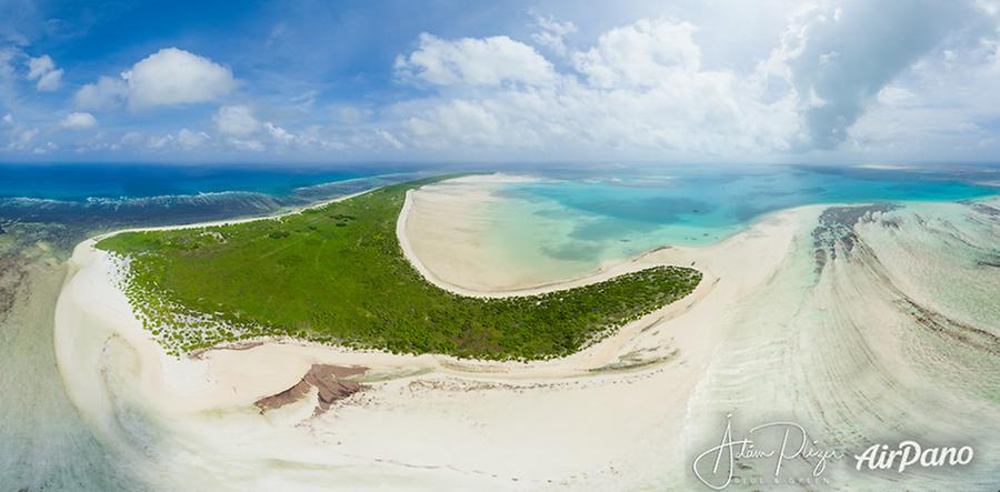 Grand Île, Cosmoledo Atoll, © AirPano 