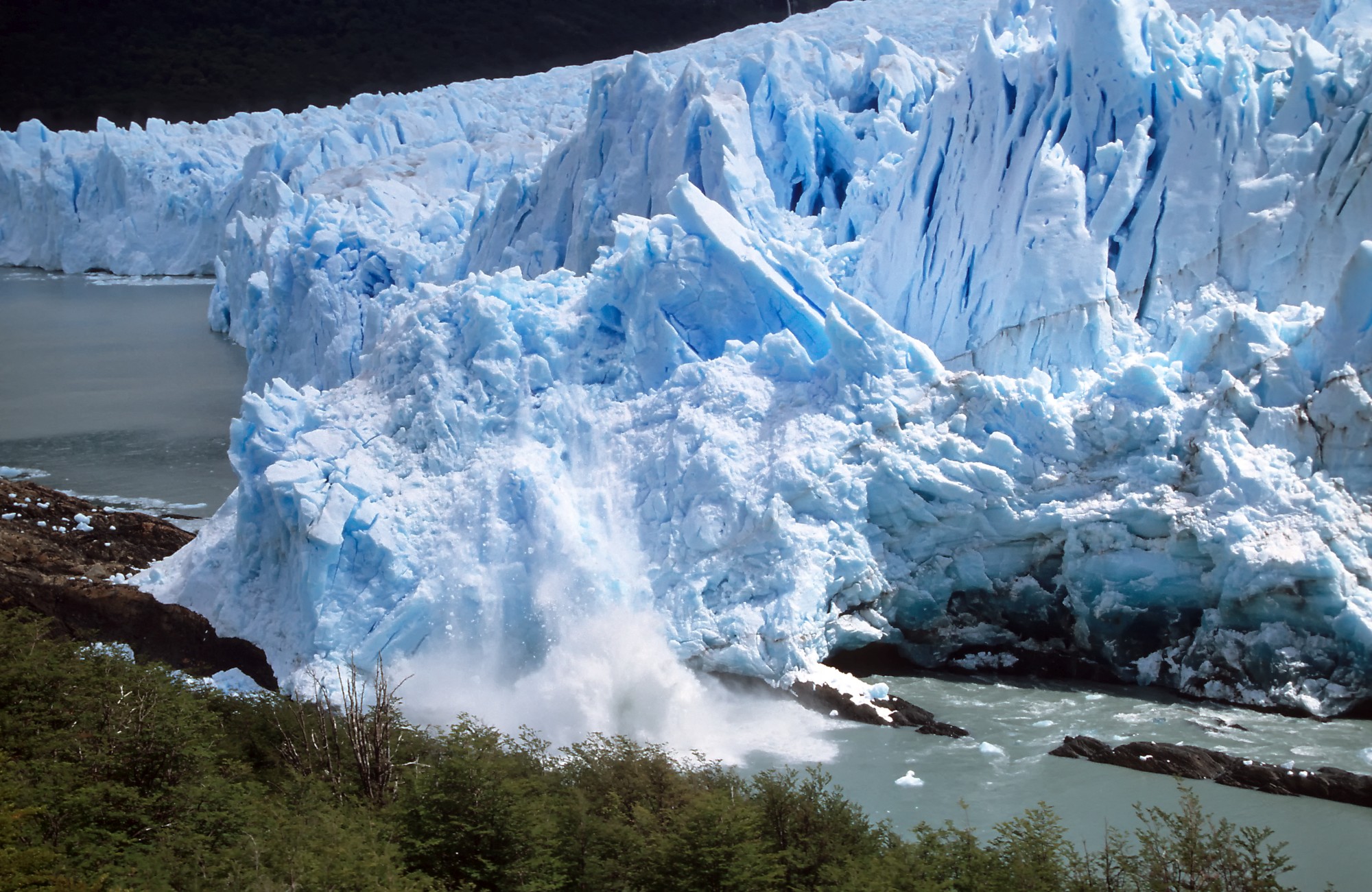 Объясните почему практически все ледники урала. Перито-Морено Патагония. Глетчер ледник. Перито-Морено Аргентина. Кальдерный ледник.