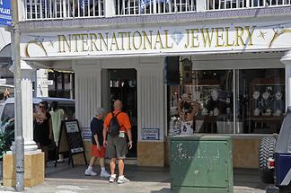 Nassau - Jewellery Shop (1)