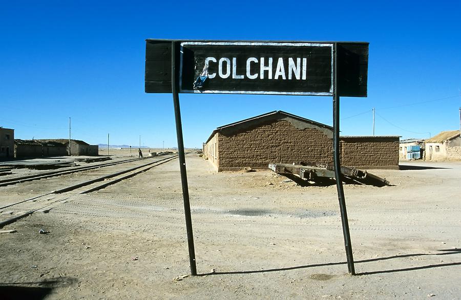 Colchani - Train Station