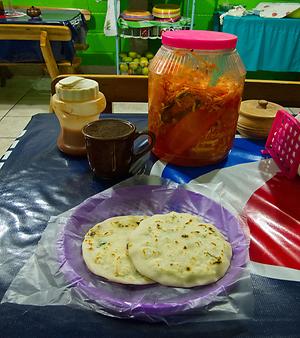 Pupusa, Foto: source: Wikicommons unter CC 