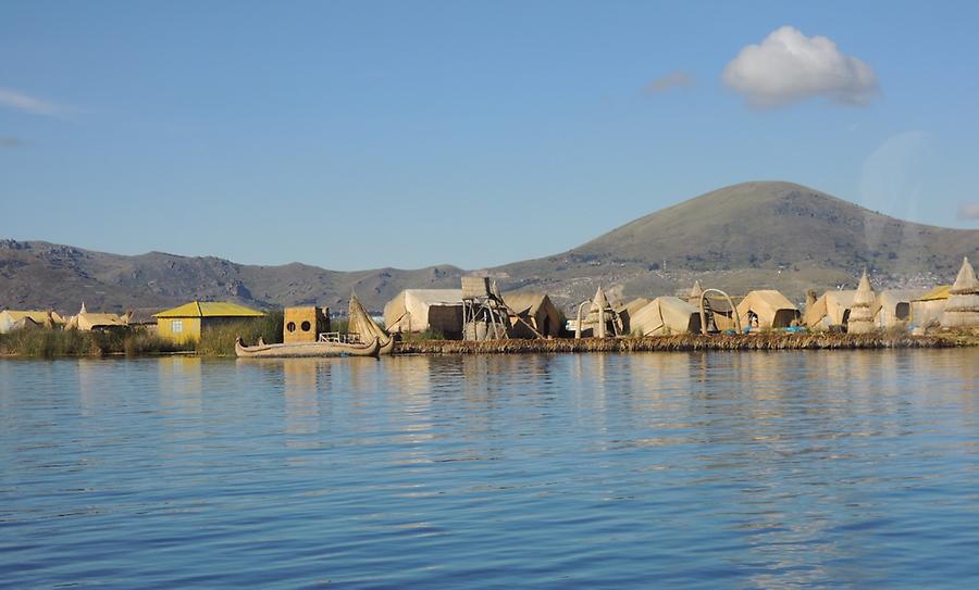 Uro-Settlement at Lake Titicaca