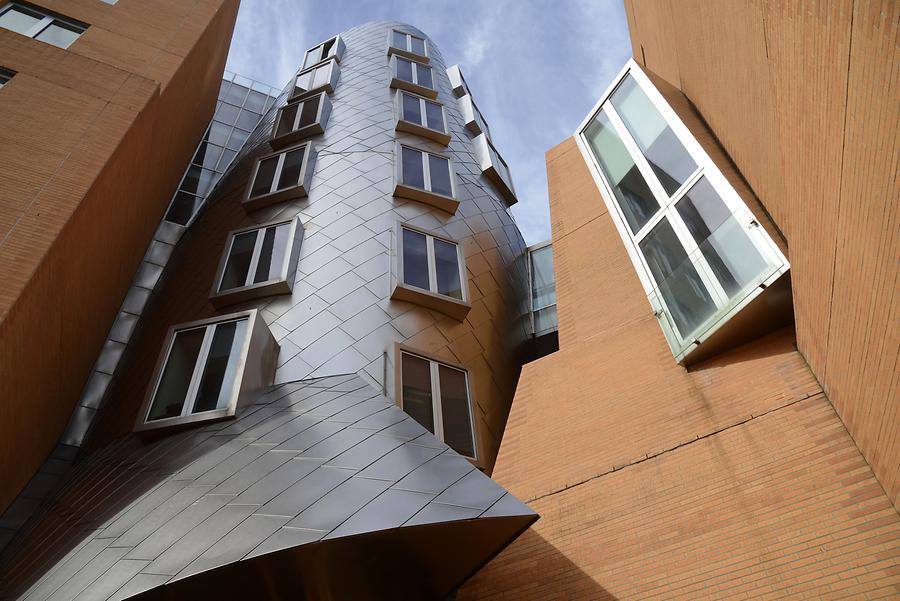 Cambridge - Massachusetts Institute of Technology; Ray and Maria Stata Center