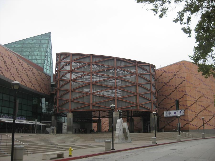 LA Exposition Center California Science Center