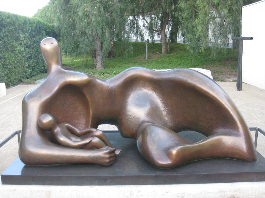 LA Getty Center Sculpture Garden Mother and Baby Henry Moore