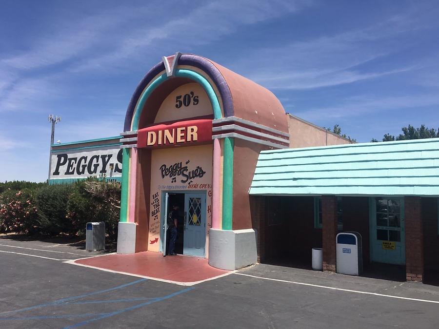 Barstow - Peggy Sue's 40's Diner