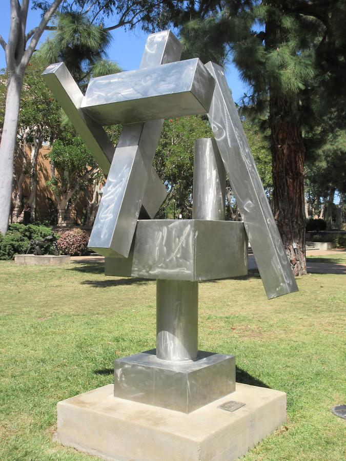 UCLA Franklin D. Murphy Sculpture Garden - 'Obos' by George Tsutakawa 1969