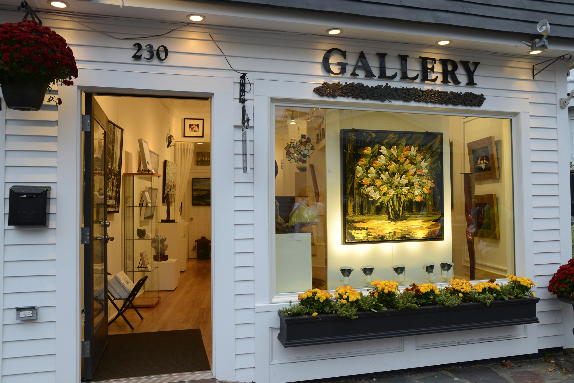 Provincetown Art Gallery (1) Cape Cod Pictures United States in GlobalGeography