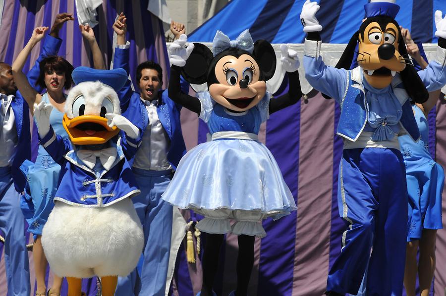 Magic Kingdom - Cinderella Castle; Show
