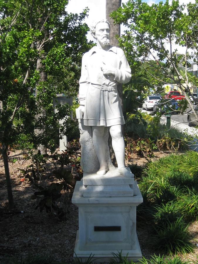 Sarasota Saint Armand&#39;s Circle Statue Michelangelo