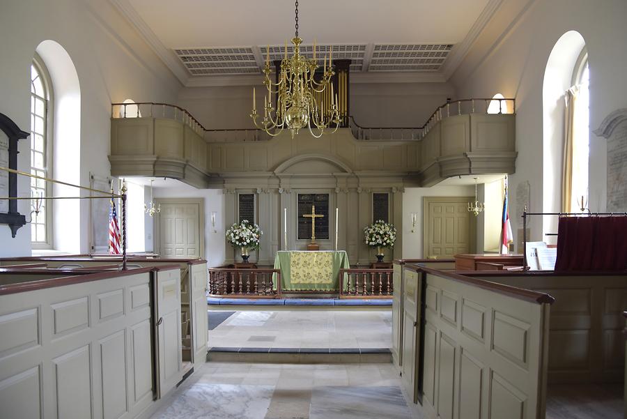 Colonial Williamsburg - Bruton Parish Church; Inside