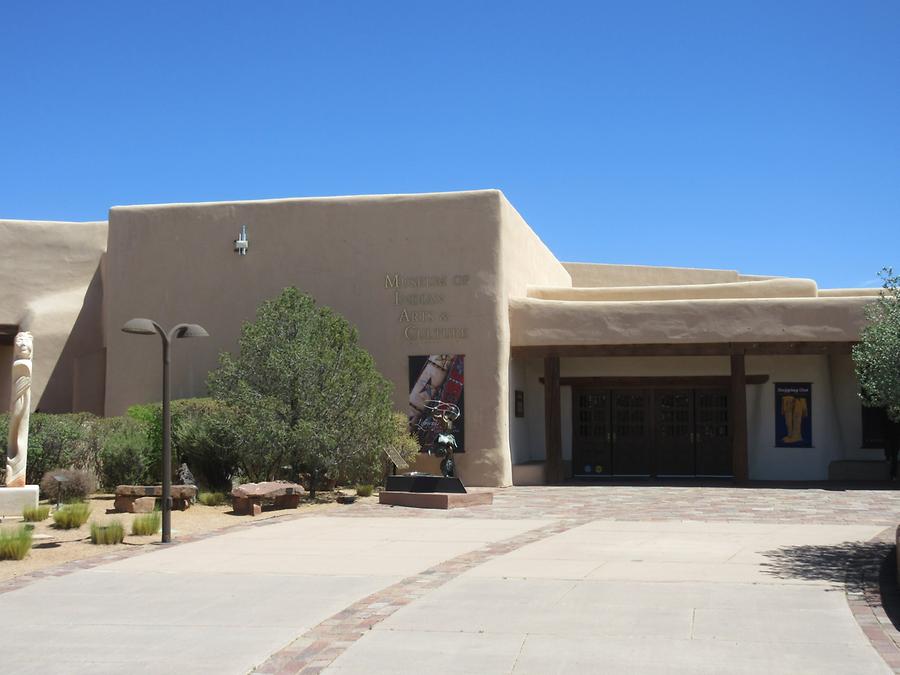 Santa Fe - The Museum of Indian Arts & Culture