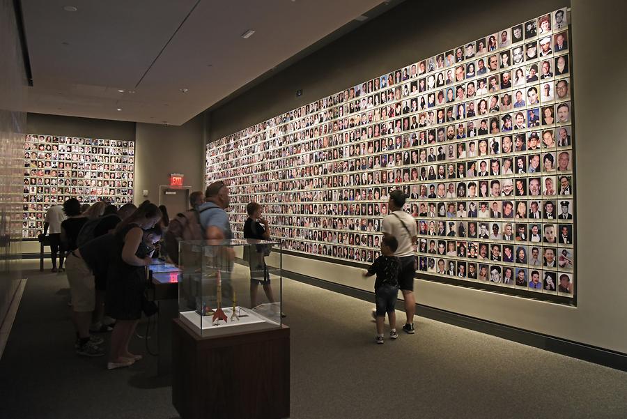 Ground Zero - National September 11 Memorial & Museum