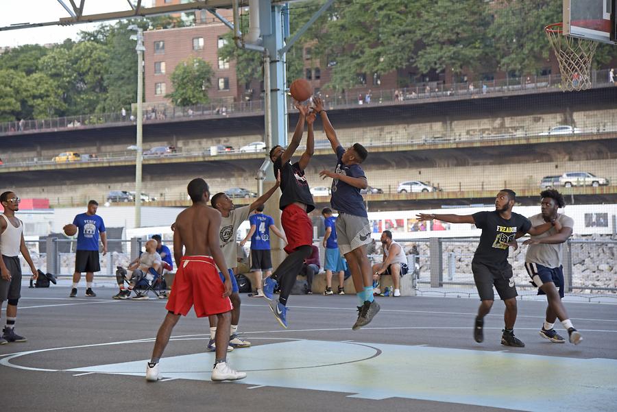 Brooklyn Heights - Promenade; Basketball