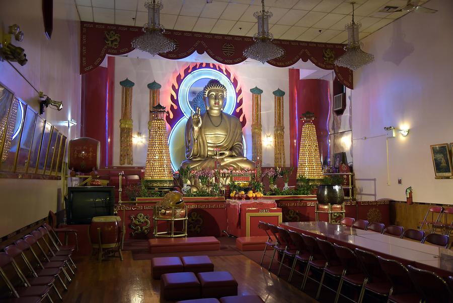 Chinatown - Mahayana Temple; Buddha Statue
