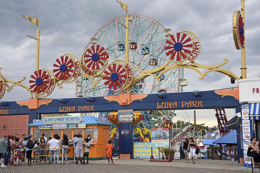 Coney Island - Theme Park