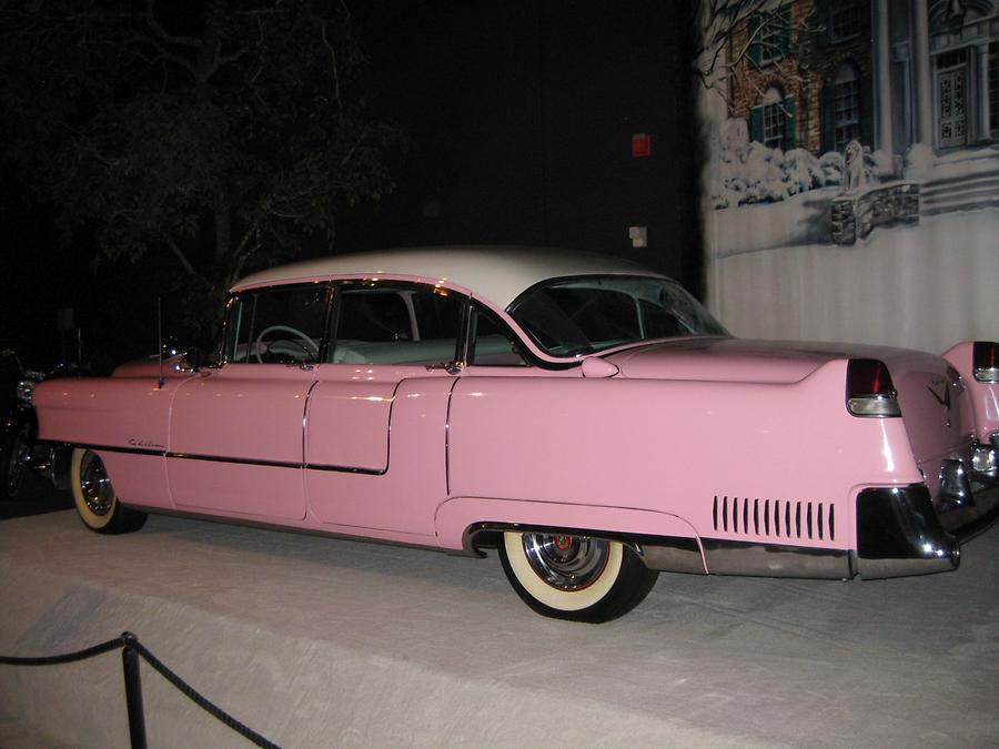 Memphis Graceland Elvis Limousine