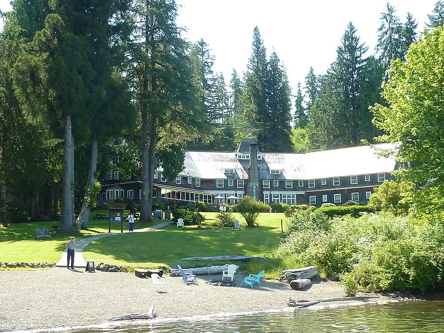 Qinault Lodge