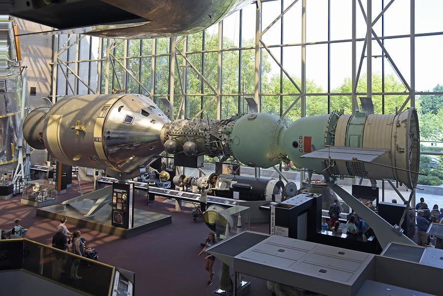 National Air and Space Museum - MIR