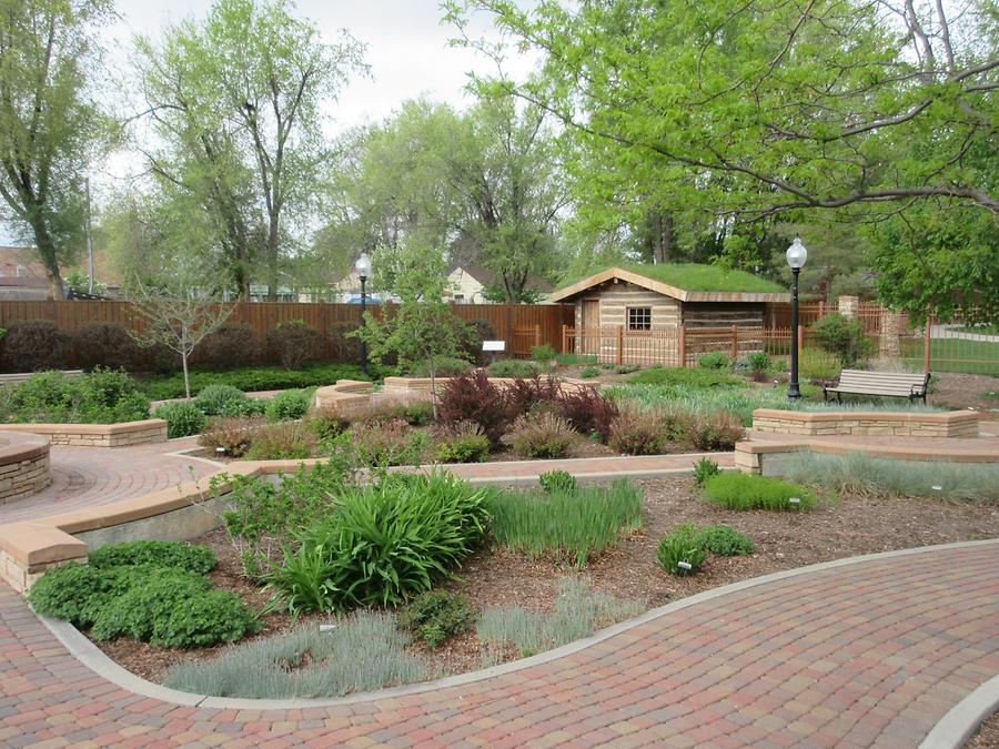 Sheridan - Whitney Commons Park - Dorothy King Reflective Garden - Labyrinth