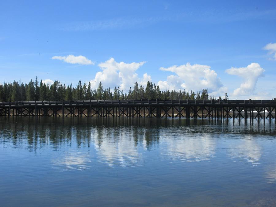 Yellowstone National Park - Yellowstone Lake - Fishing Bridge