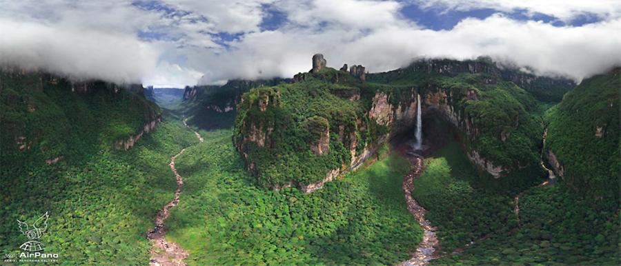 Dragon Falls, Venezuela