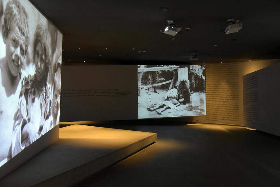 Tsitsernakaberd Genocide Memorial - Museum