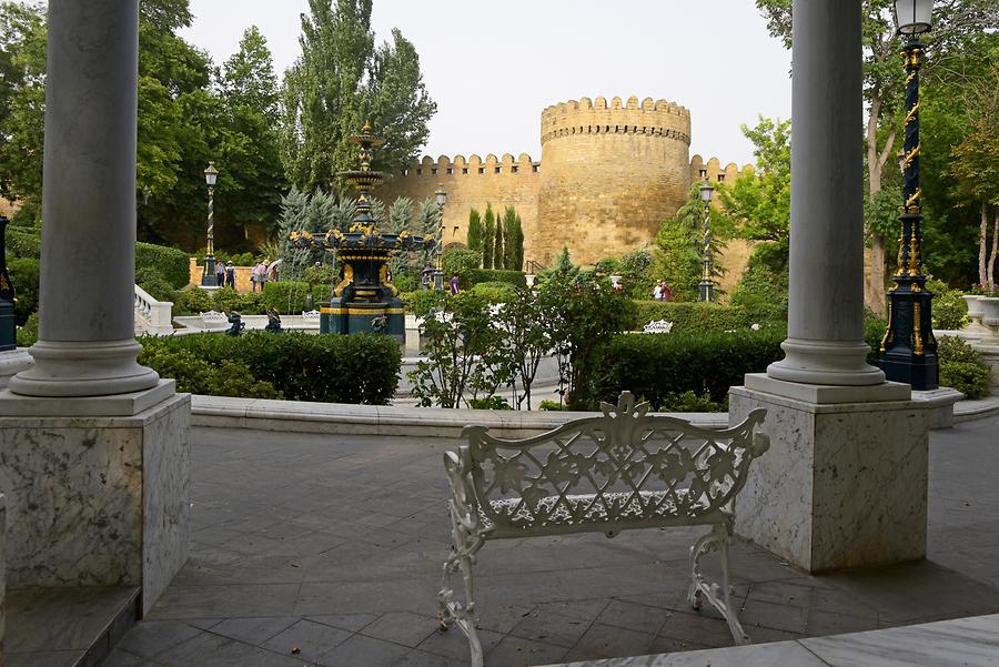 Azerbaijan State Philharmonic Hall - Park