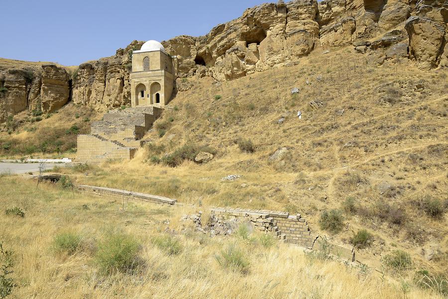 Gobustan - Diri Baba Mausoleum