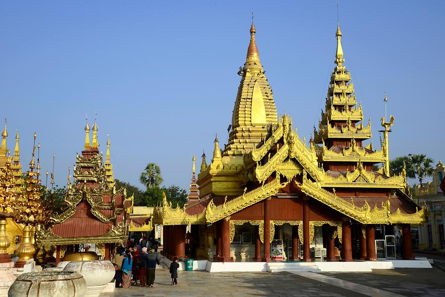 Shwezigon pagoda
