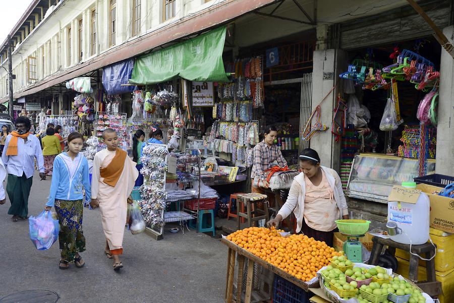 Street market Yangon