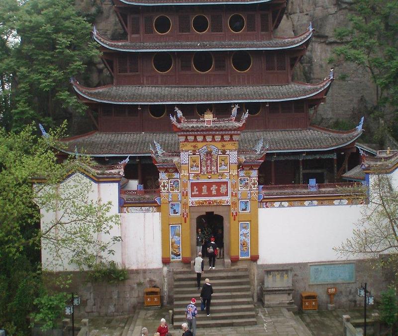 Pagoda at Shibaozhai (2)