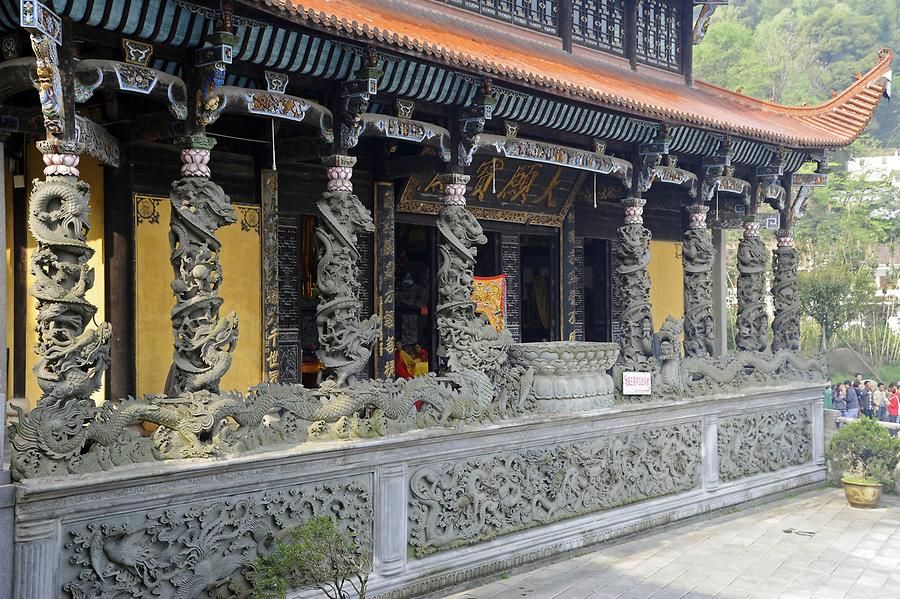 Jiuhuajie Village - Temple Complex; Stone Carvings