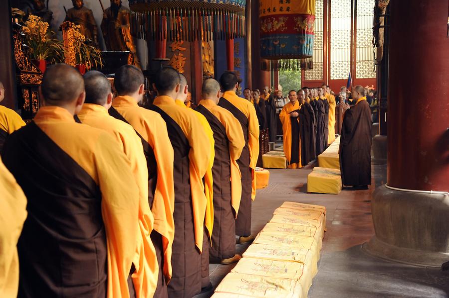 Lingyin Temple - Monks