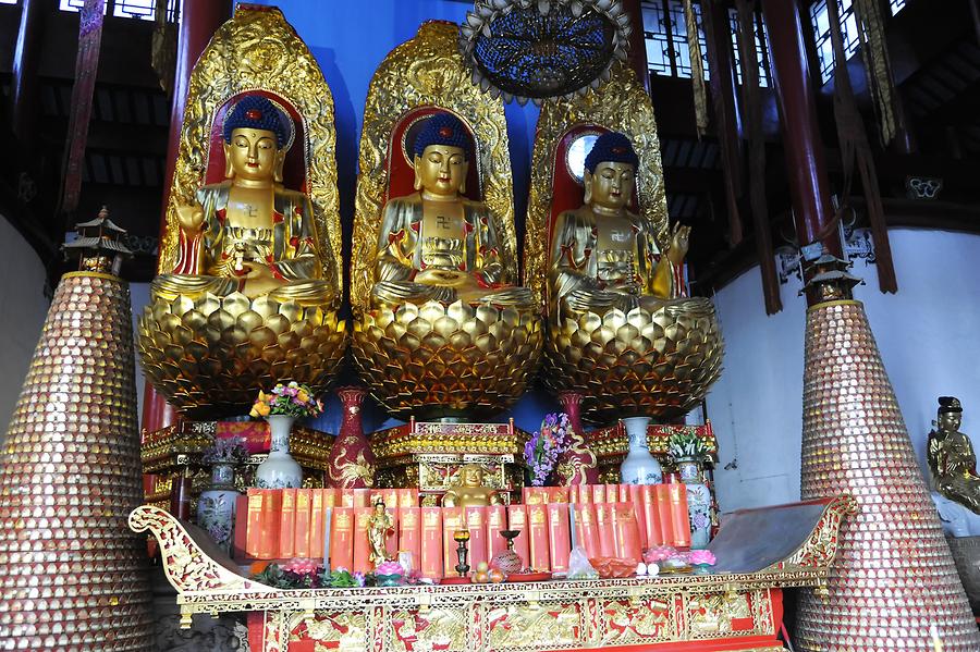 Mount Jiuhua - Tiantai Temple; Buddha Trinity