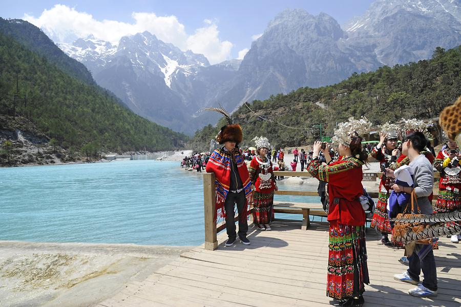 Jade Dragon Snow Mountain - Tourists Dressed up as Naxi