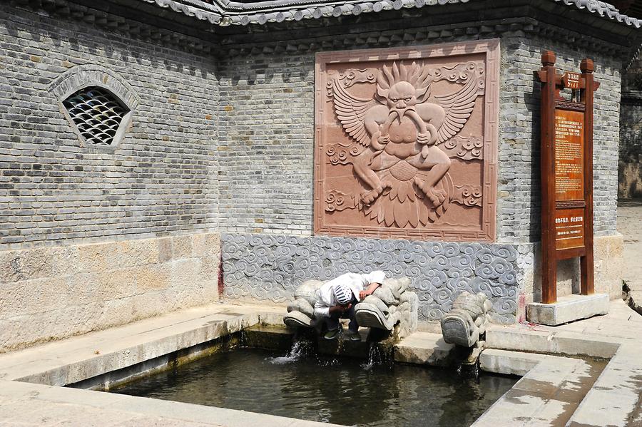 Lijiang - Dragon Horse Fountain