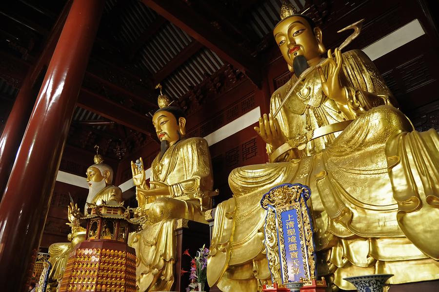 Qinci Yangdian Taoist Temple - Deities